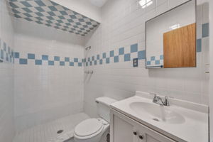  Photo 37