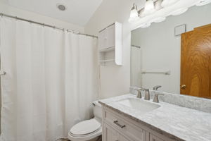 21_Interior