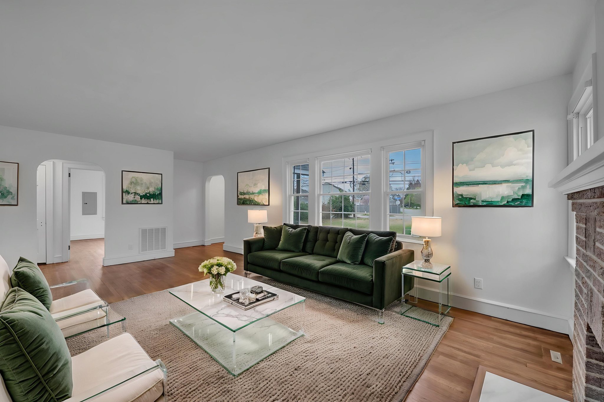 DSC_9730 virtually staged.jpeg