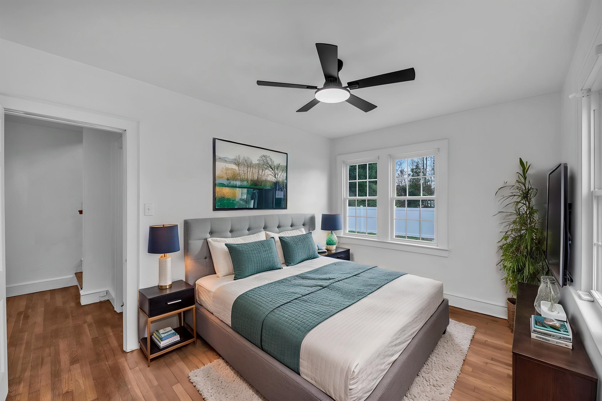 DSC_9742 virtually staged.jpeg