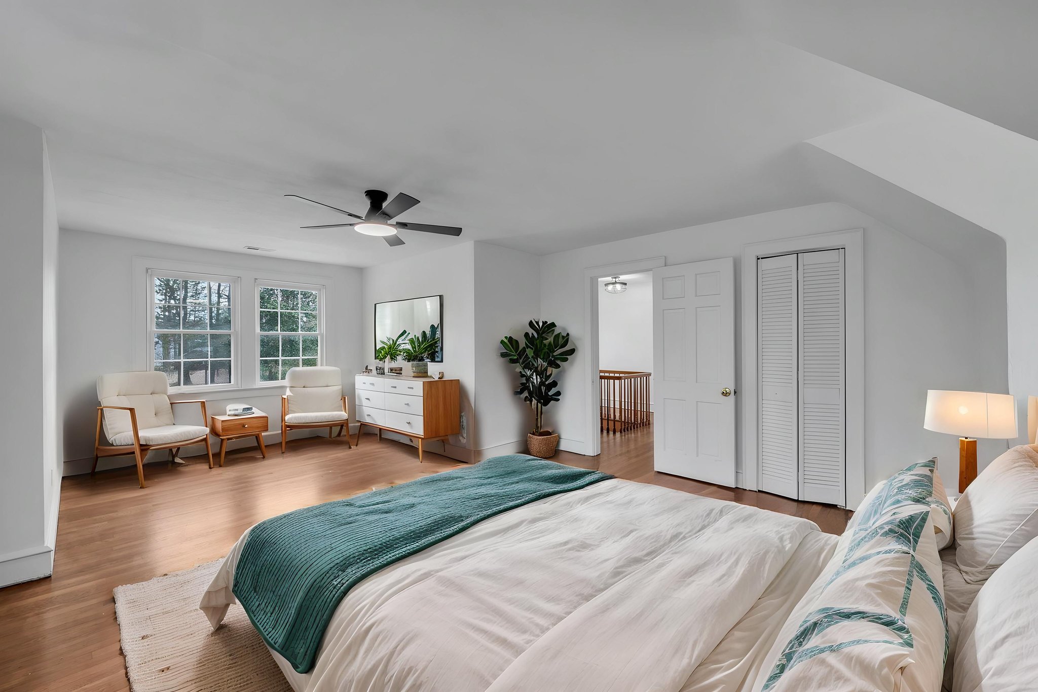 DSC_9766 virtually staged.jpeg