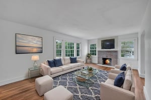 DSC_9724 virtually staged.jpeg