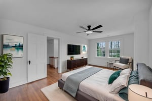 DSC_9751 virtually staged.jpeg