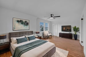 DSC_9754 virtually staged.jpeg