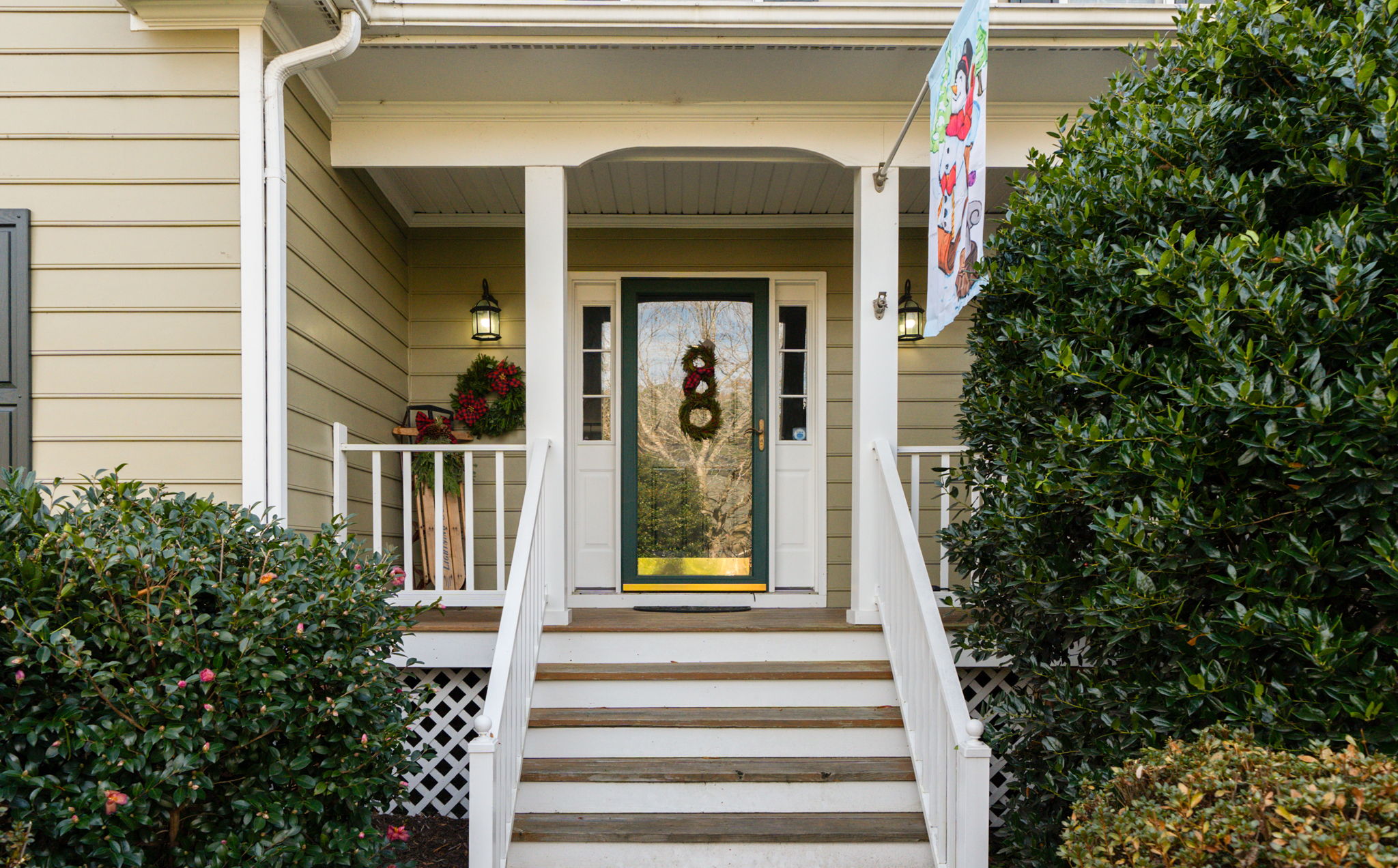  Photo 8