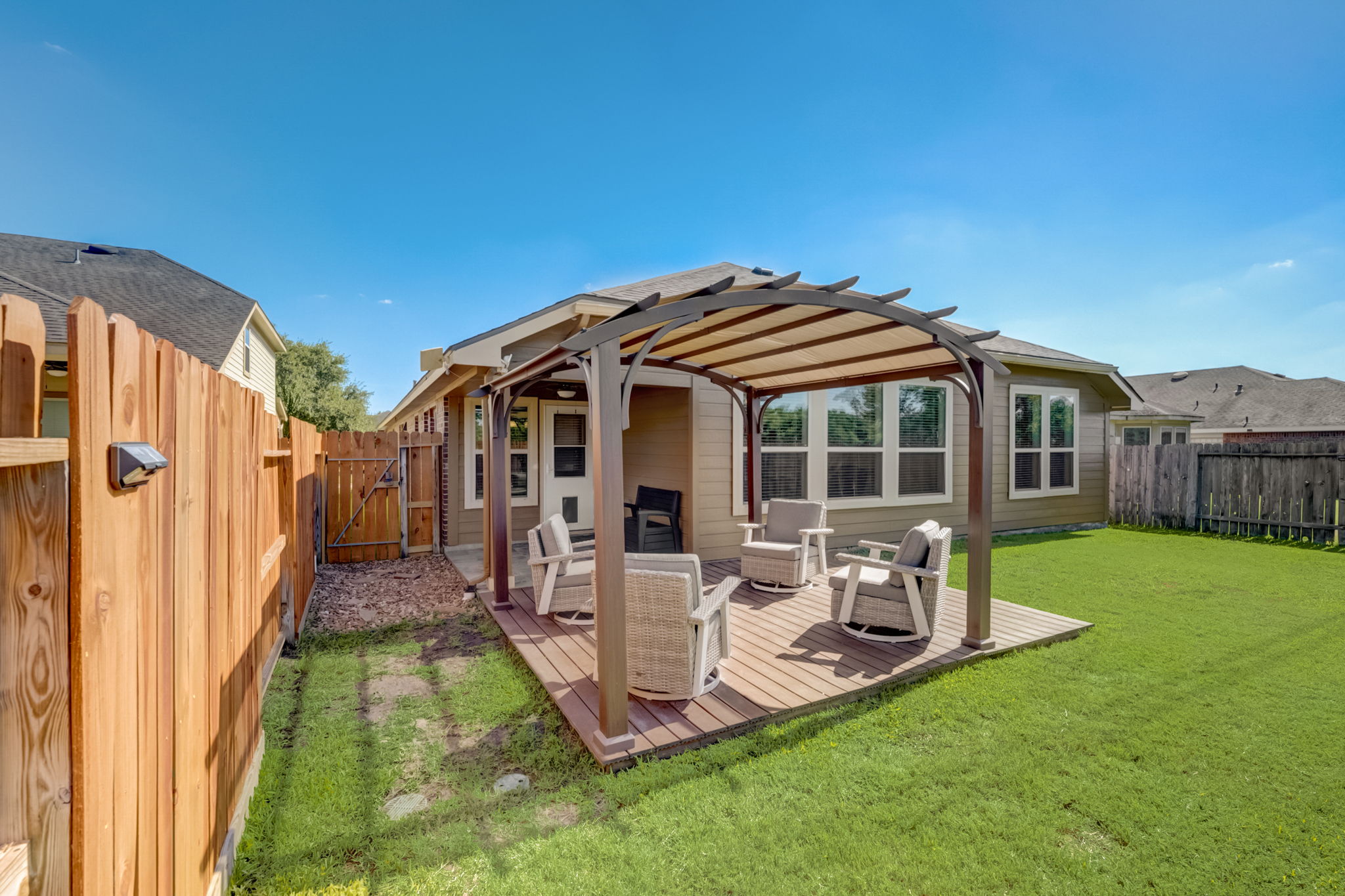 Ember Village Ln-037