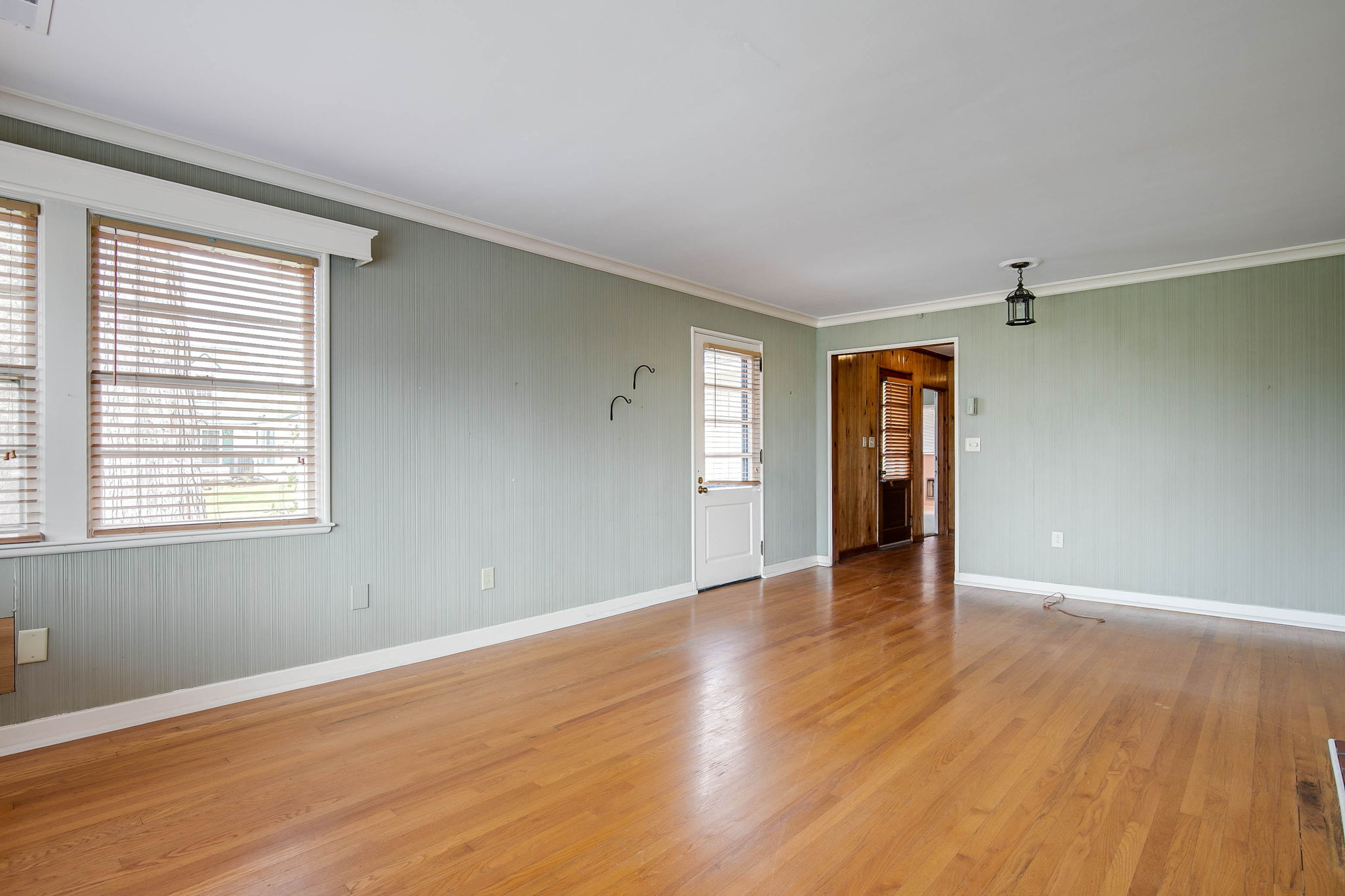 1264 Catawba St, Kingsport, TN 37660 HomeSelfies