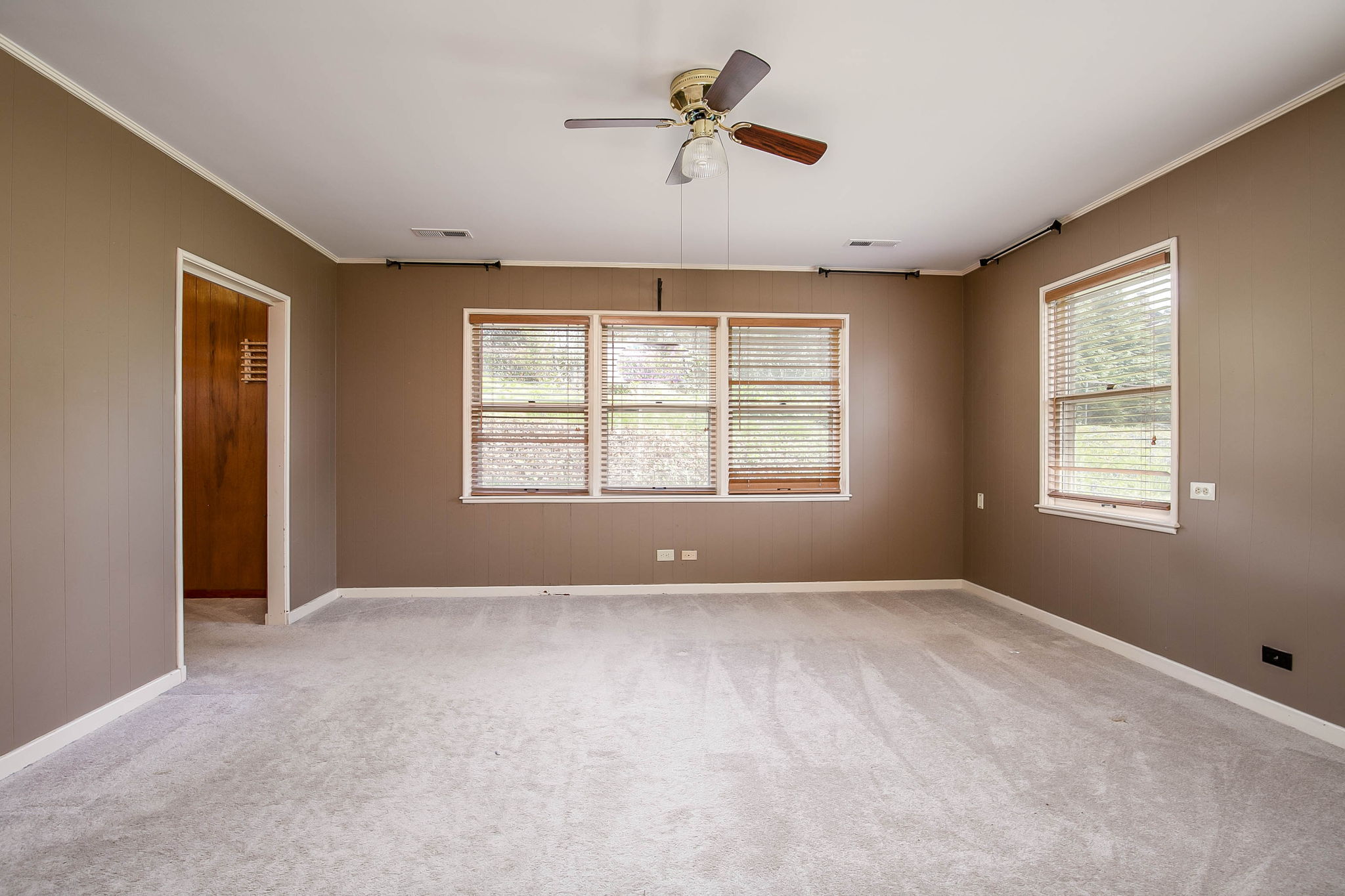 1264 Catawba St, Kingsport, TN 37660 HomeSelfies