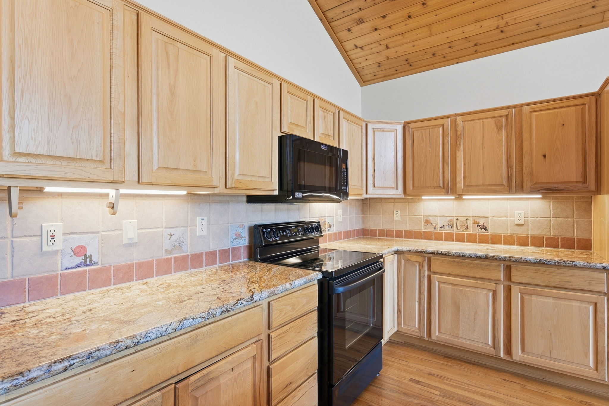 Kitchen 4