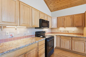 Kitchen 4