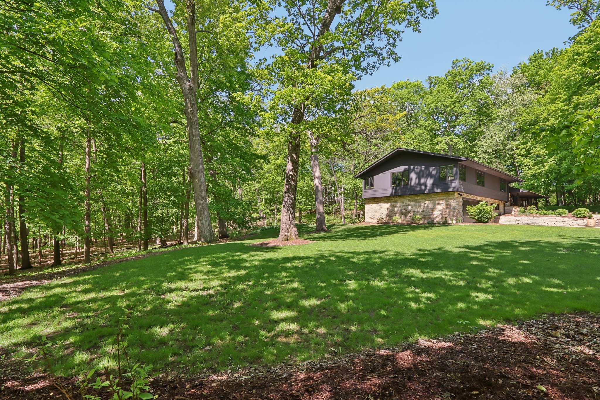 Valley Ridge Dr-3005-1-006.jpg