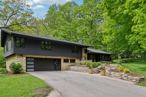 Valley Ridge Dr-2805-002.jpg