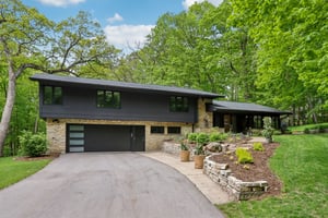 Valley Ridge Dr-2805-004.jpg