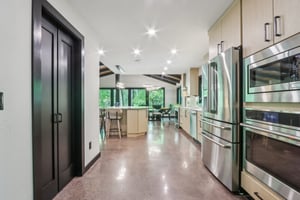 Valley Ridge Dr-2805-020.jpg
