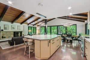 Valley Ridge Dr-2805-022.jpg