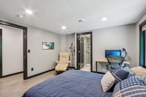 Valley Ridge Dr-2805-038.jpg