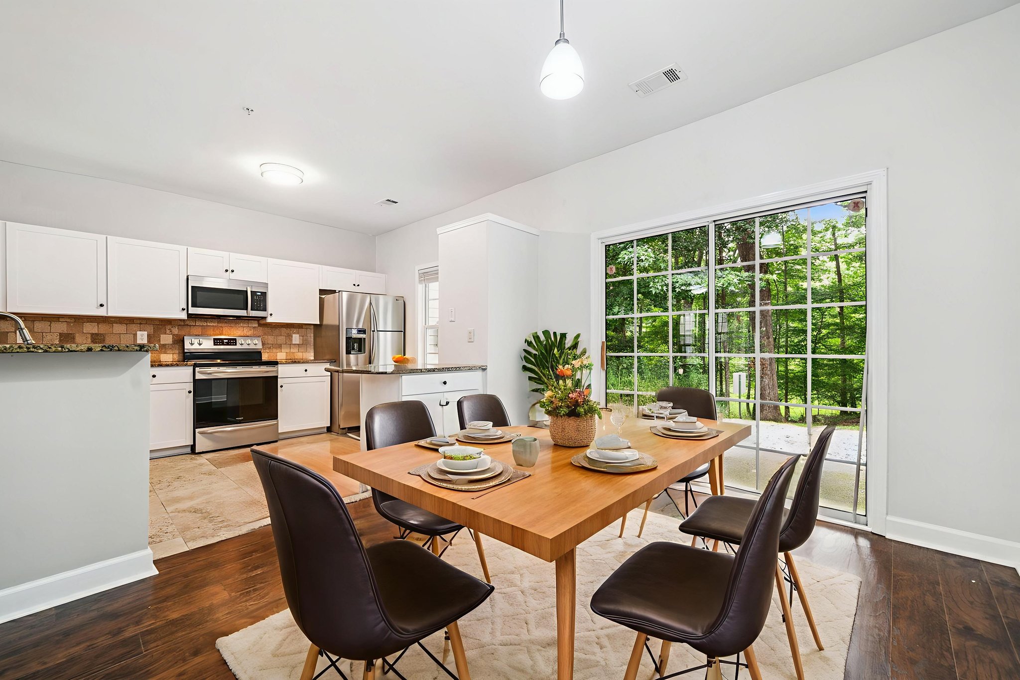 Dining Area - virtually staged