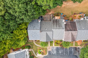 Roof <7yrs olf