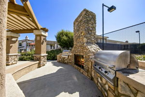 Savannah Terrace Stock 4