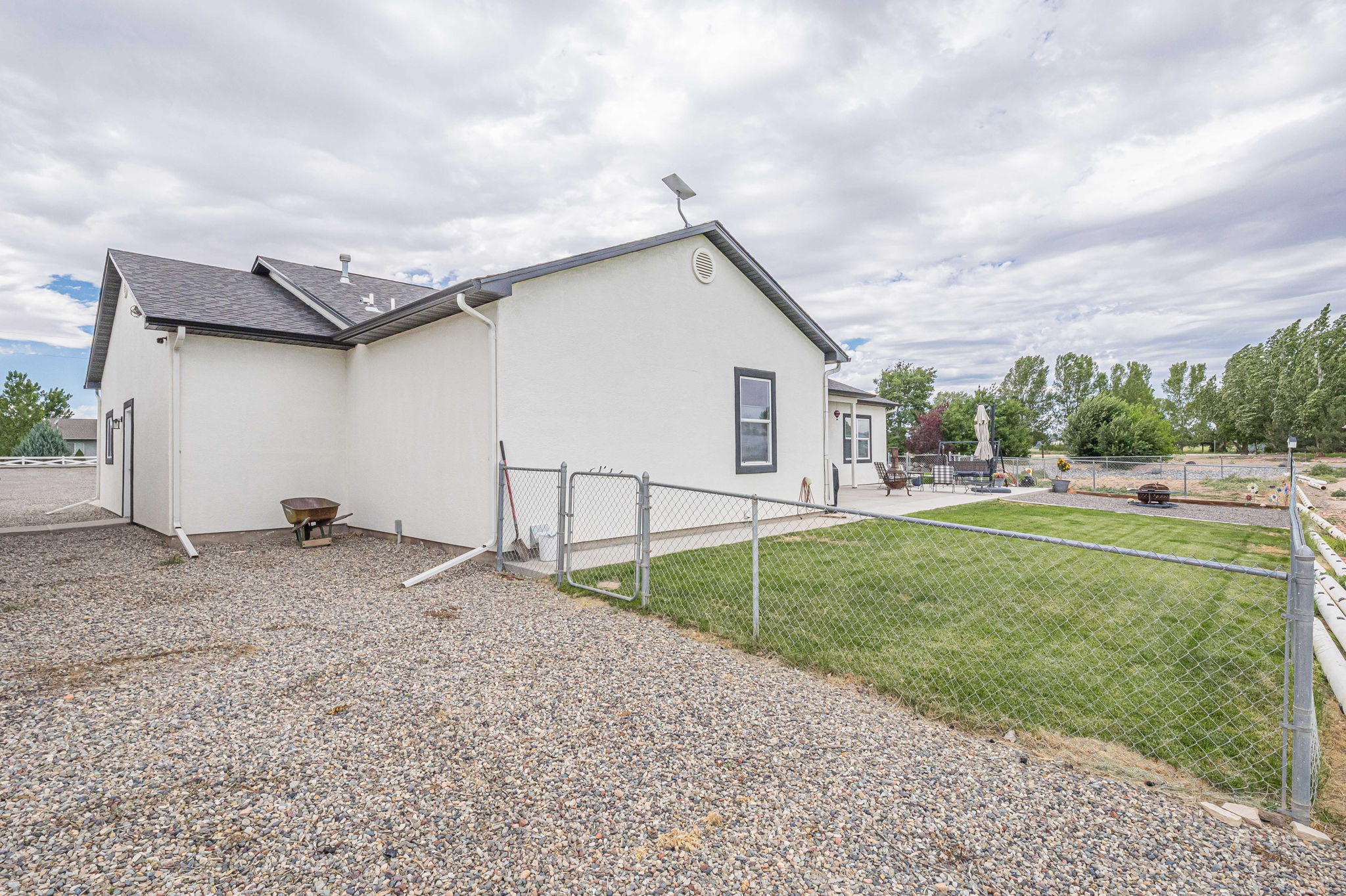  Photo 65