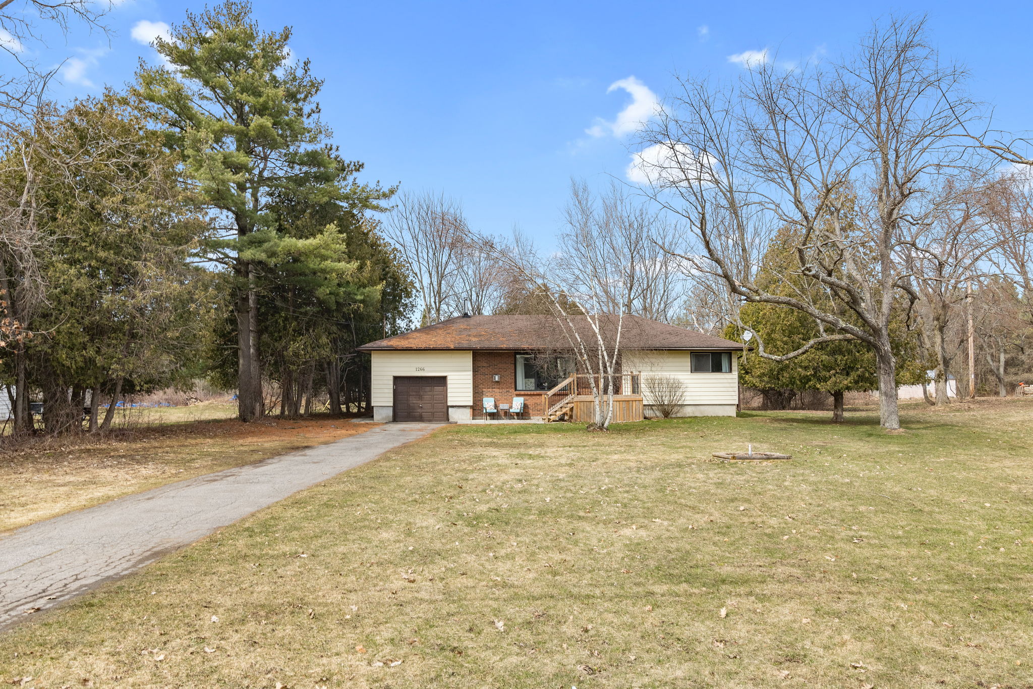 1266 County Road 2, Elizabethtown-Kitley, ON K6V 7E4 | Amo360