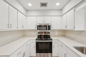 Lincoln Dr-S1810-021.jpg