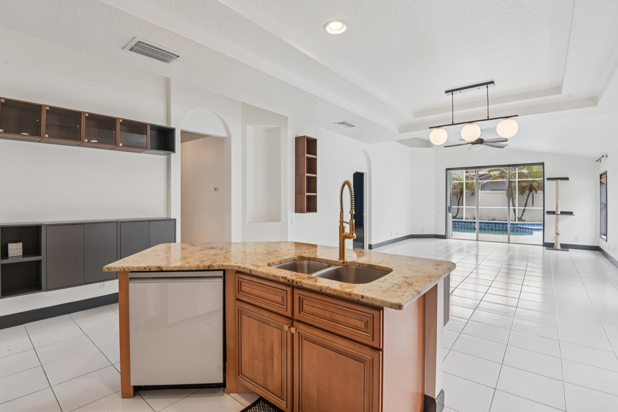 - 1266 Paradise Lake Dr-S1501-015.jpg