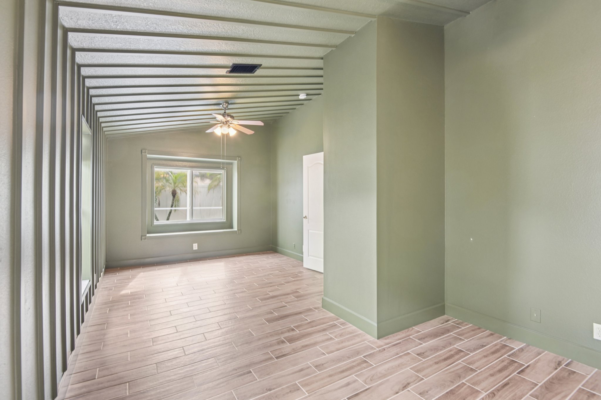 - 1266 Paradise Lake Dr-S1501-033.jpg