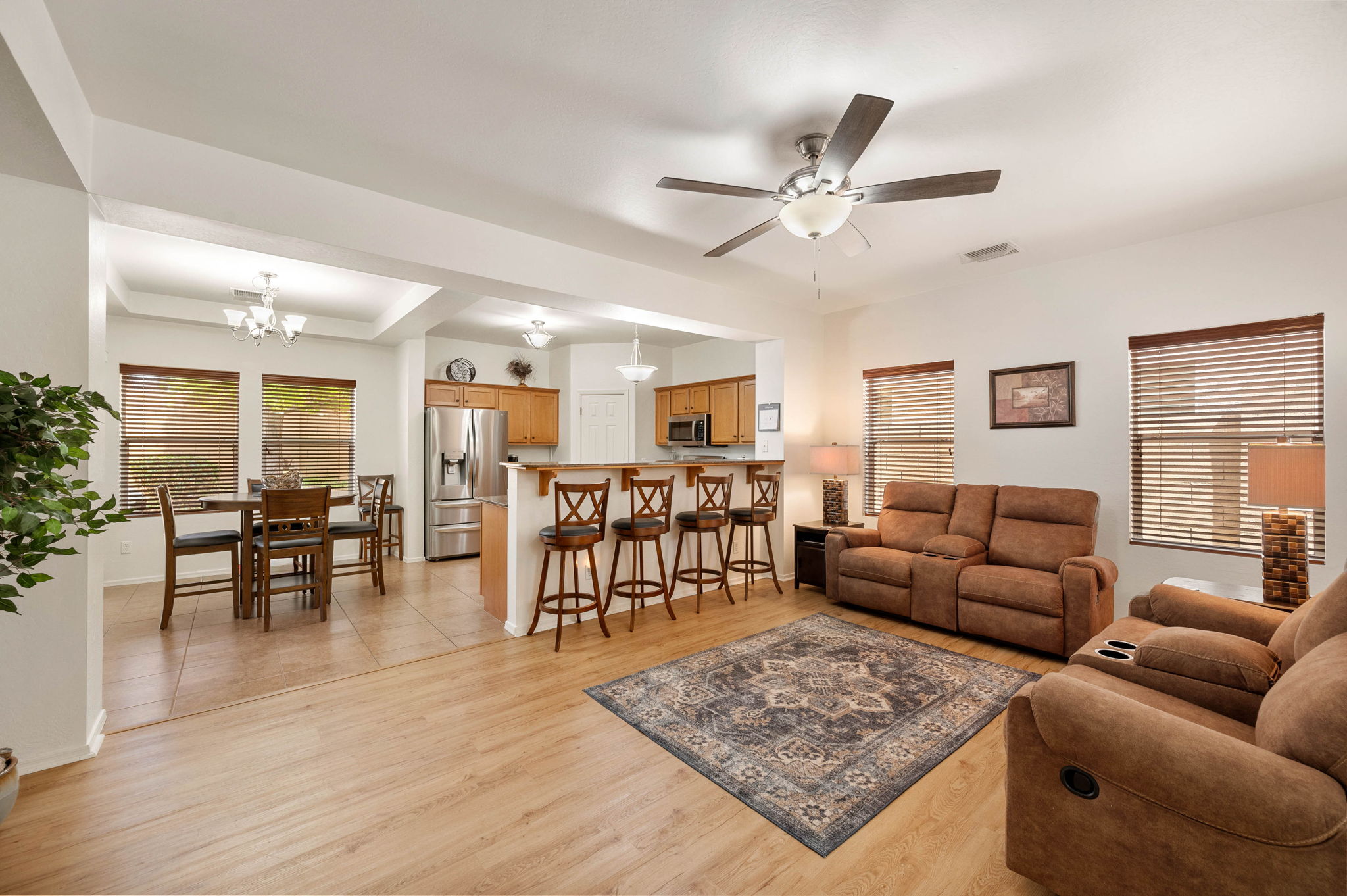 Living Room (2)