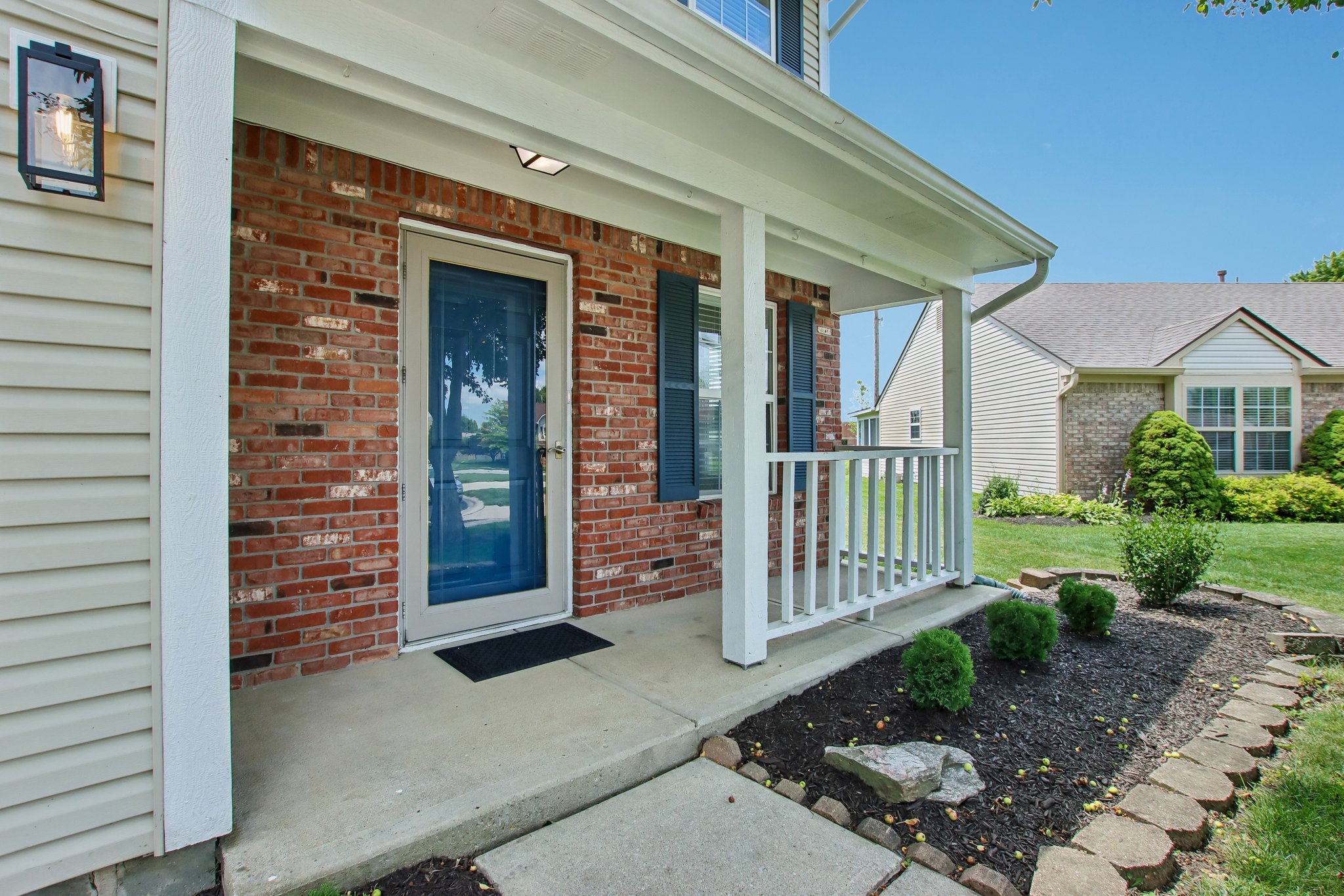 Mead Ct-S2106-004.jpg