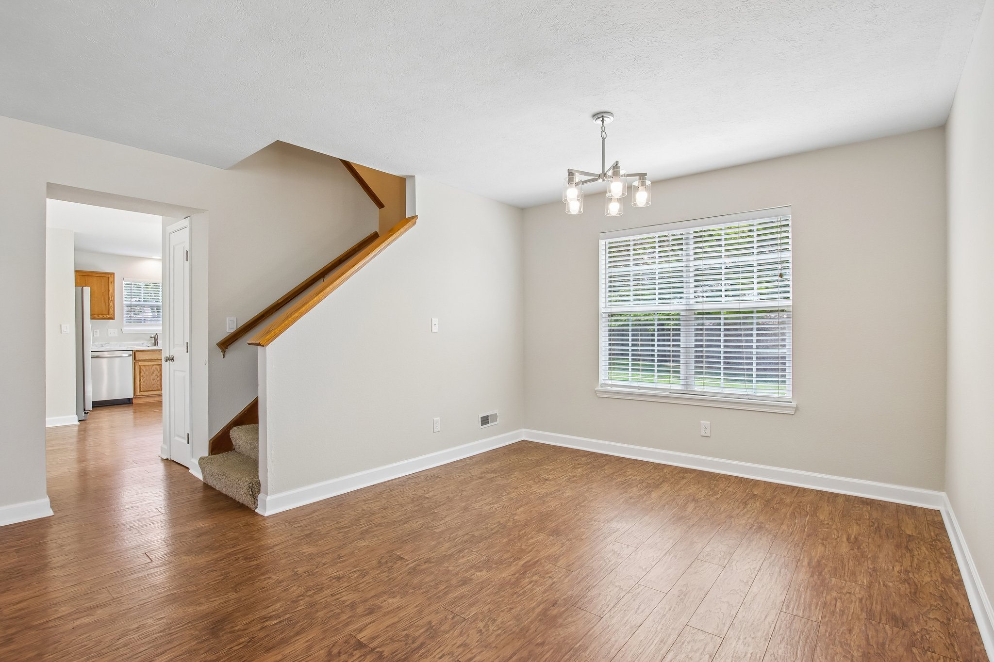 Mead Ct-S2106-005.jpg