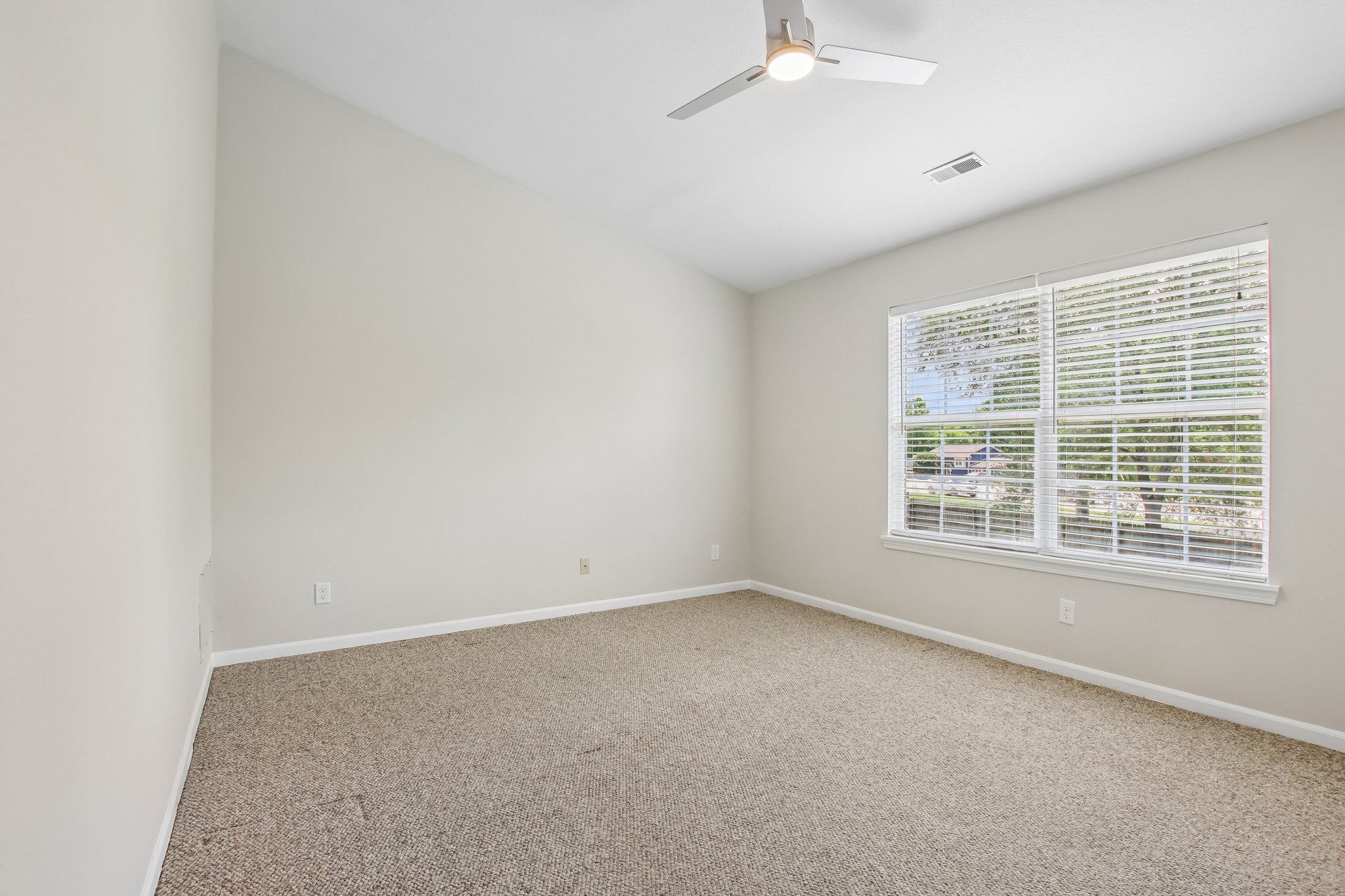 Mead Ct-S2106-015.jpg