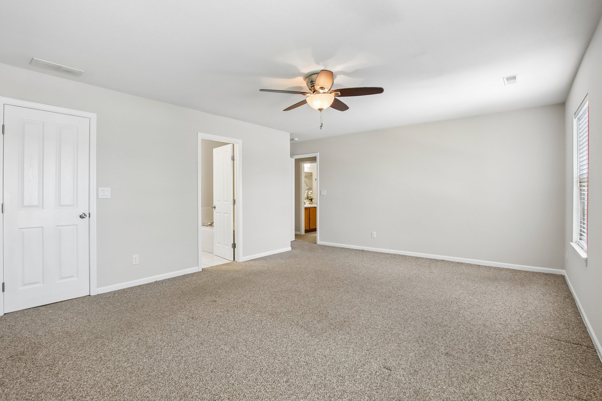 Mead Ct-S2106-019.jpg