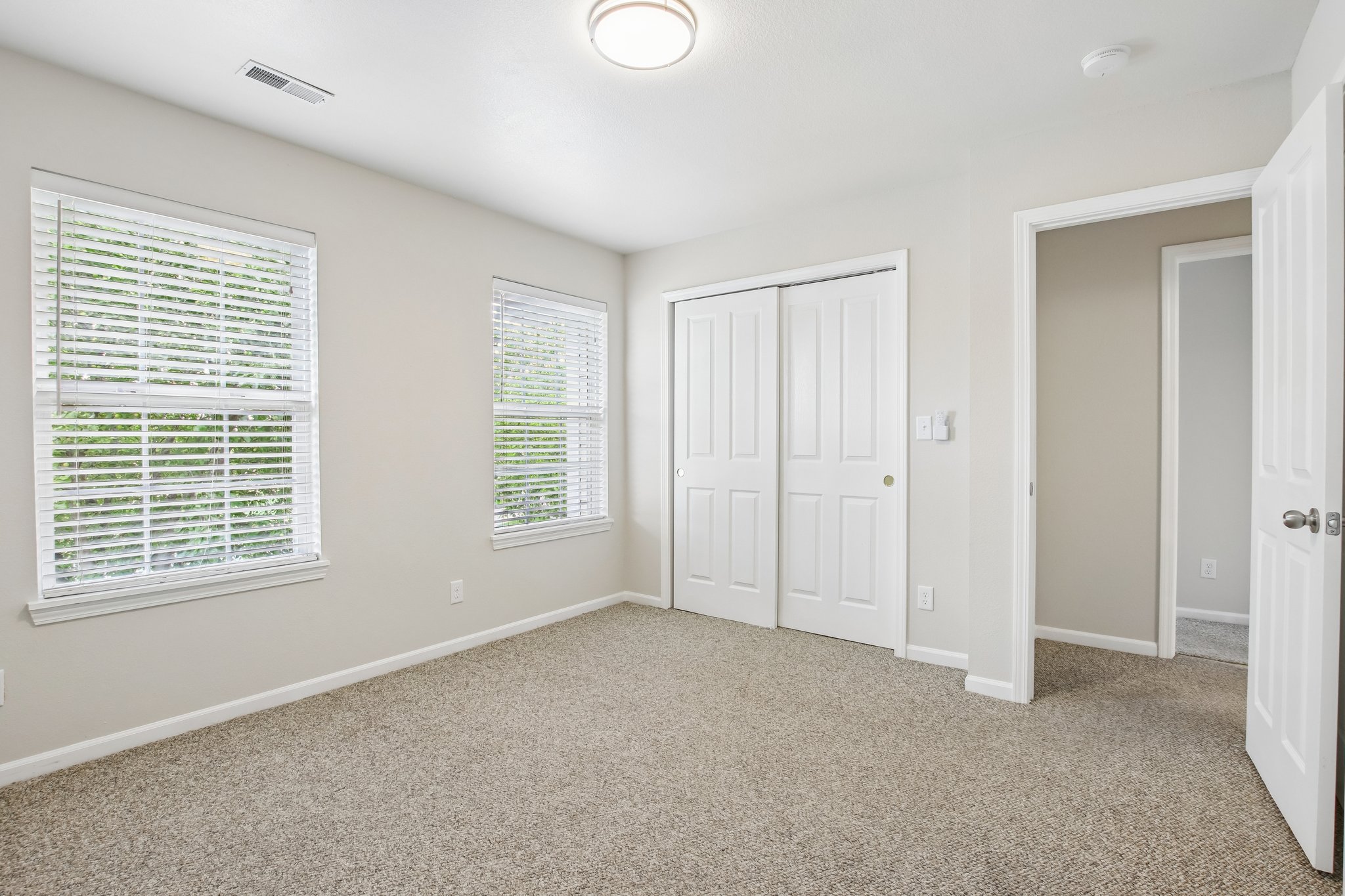 Mead Ct-S2106-023.jpg