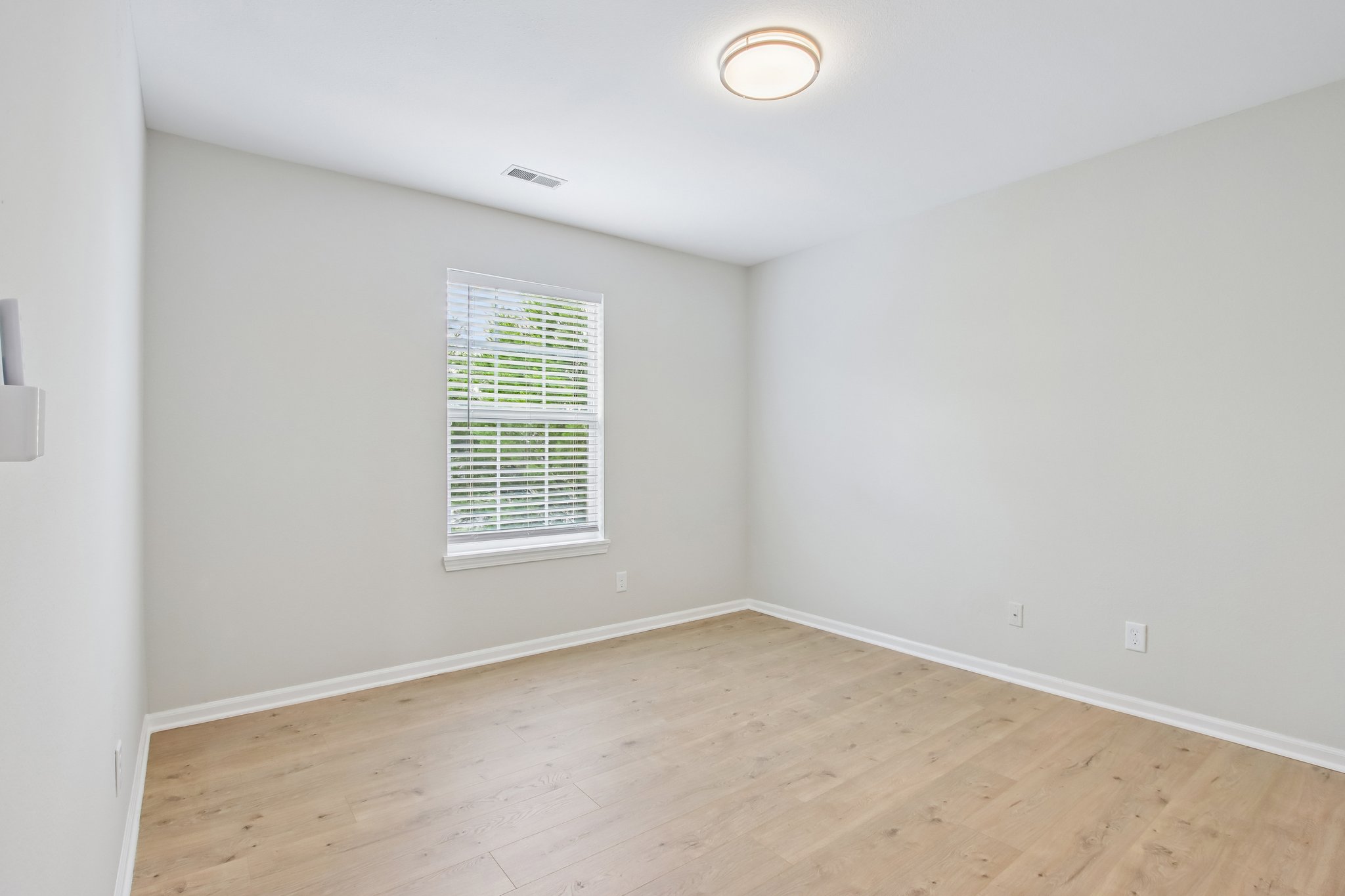 Mead Ct-S2106-025.jpg