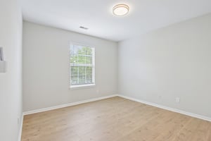 Mead Ct-S2106-025.jpg