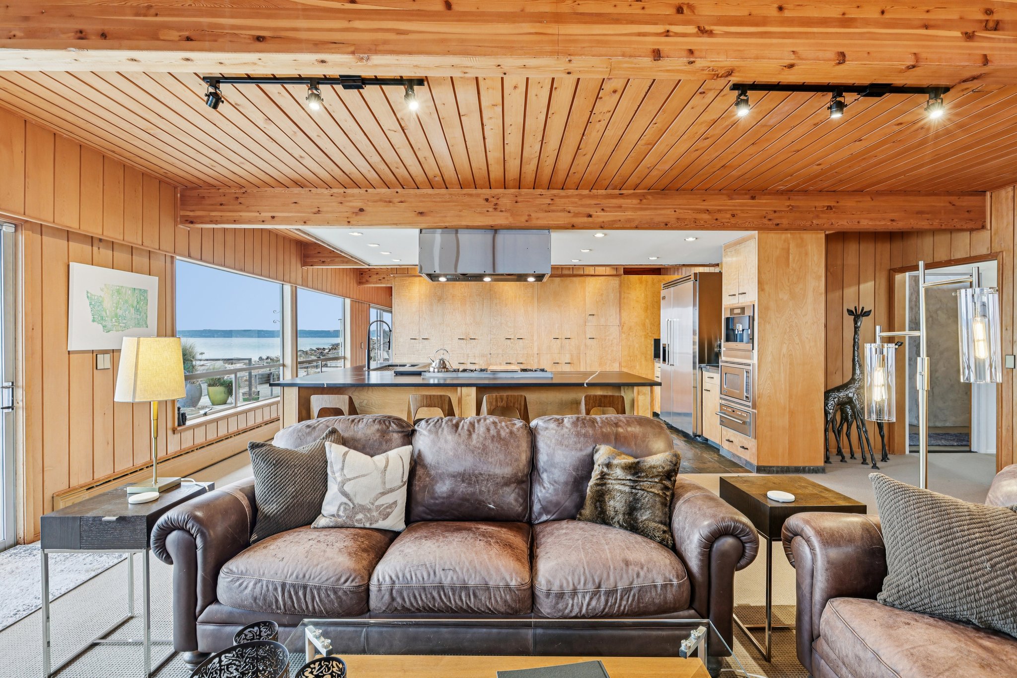 Beach Dr-S2701-012.jpg