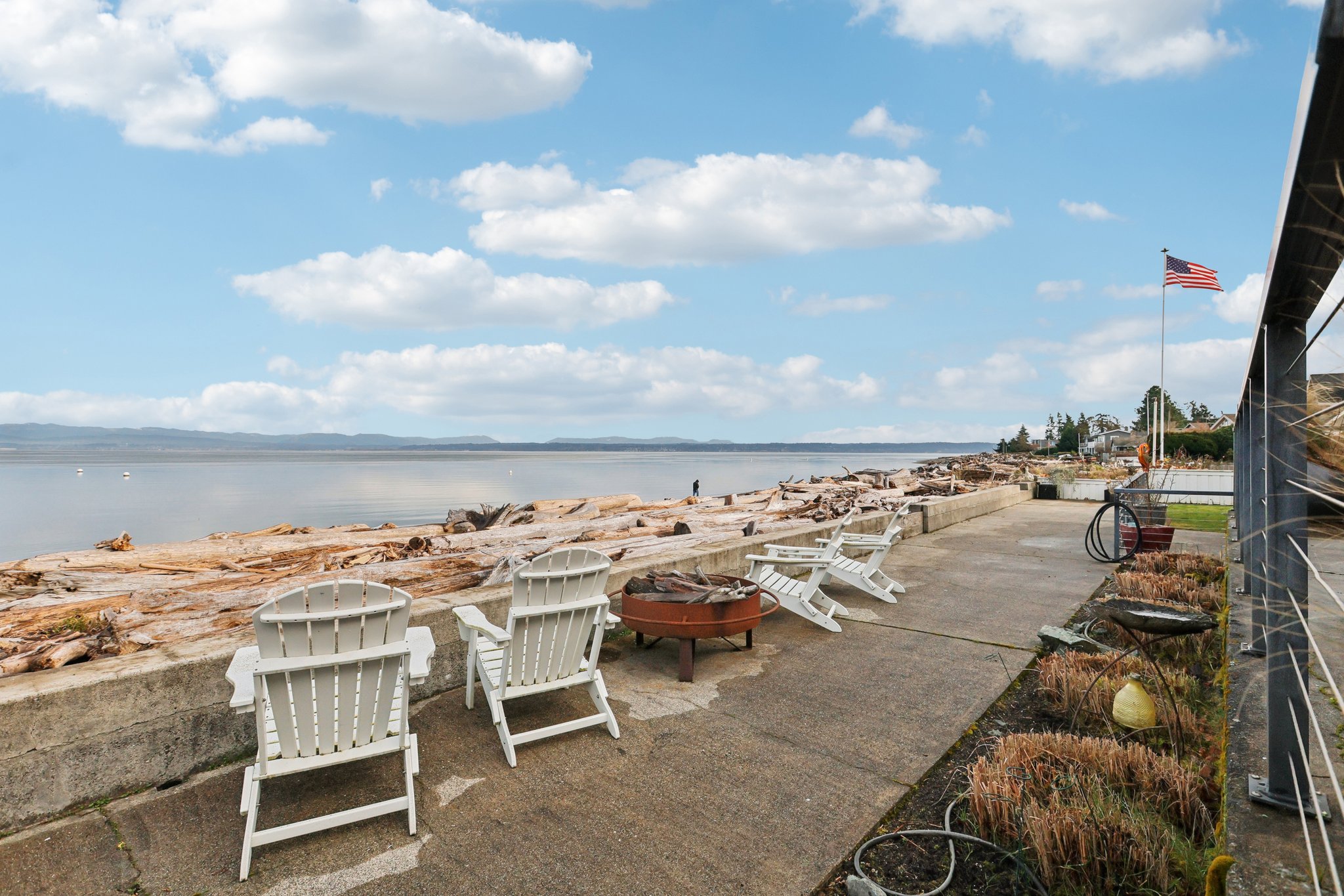 Beach Dr-S2701-061.jpg