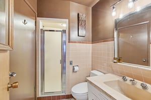 Beach Dr-S2701-042.jpg