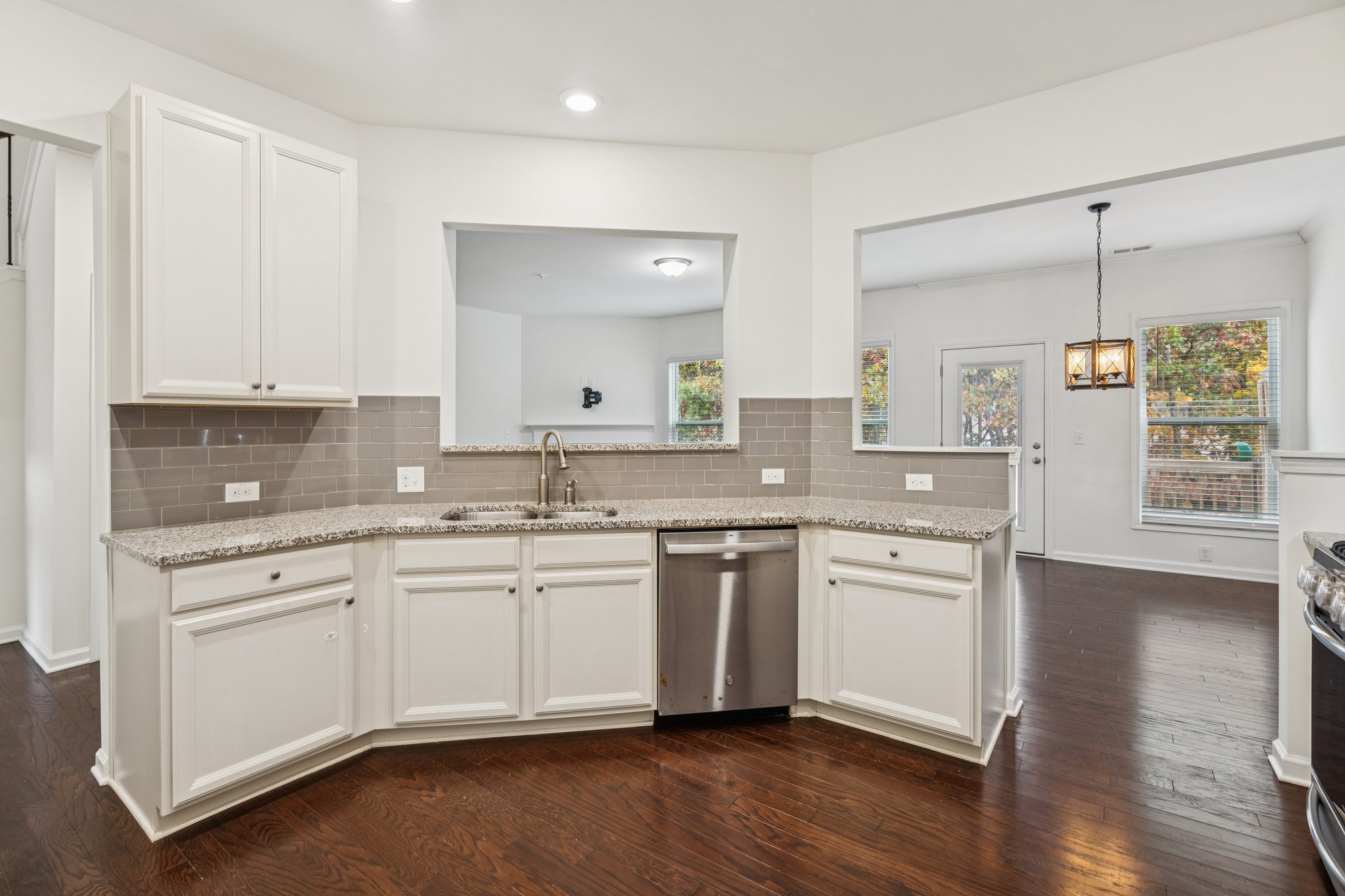 Local_Flavor_films-1267 Elderwood Way, Cumming, GA 30041-136.jpg