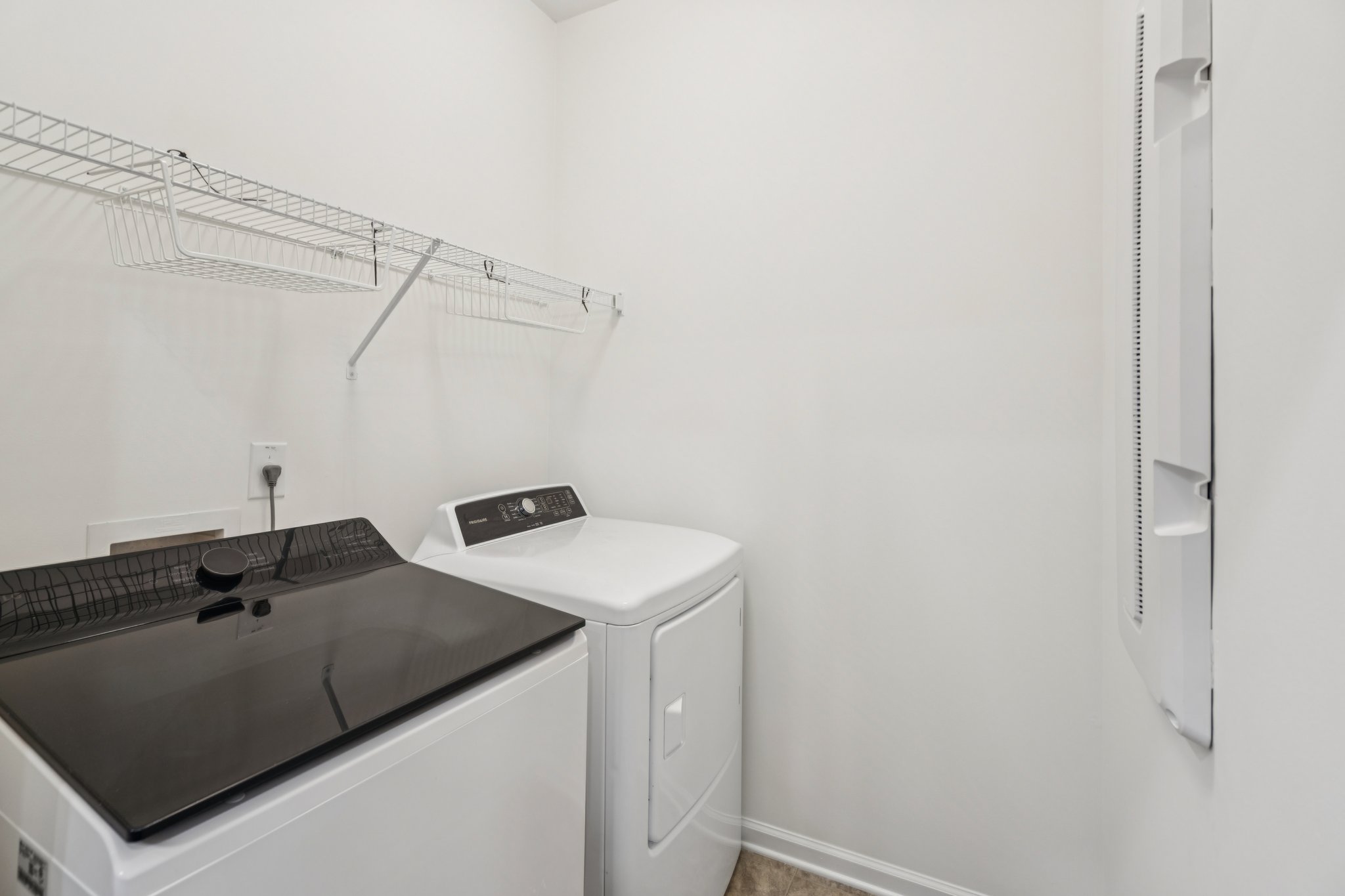 Local_Flavor_films-1267 Elderwood Way, Cumming, GA 30041-186.jpg