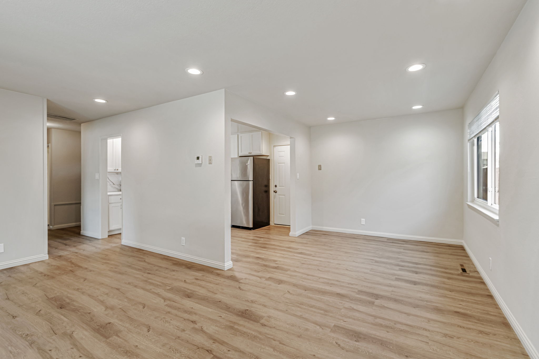 Foyer/Dining/Living Room
