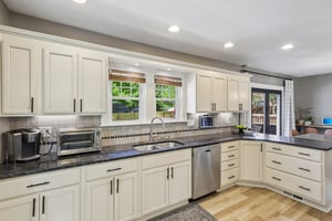 Liberty Ave-S2205-021.jpg