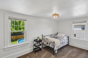 Liberty Ave-S2205-028.jpg