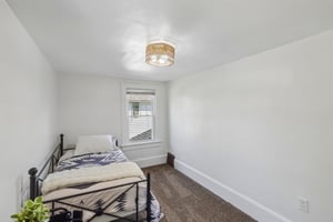 Liberty Ave-S2205-029.jpg