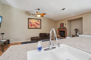 Shorewood Ln-1206-016.jpg