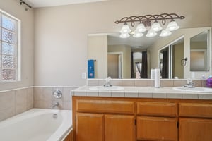 Shorewood Ln-1206-025.jpg