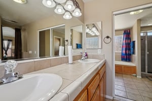 Shorewood Ln-1206-027.jpg