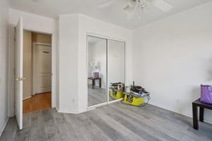 Shorewood Ln-1206-031.jpg
