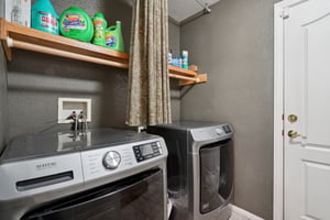 Shorewood Ln-1206-032.jpg